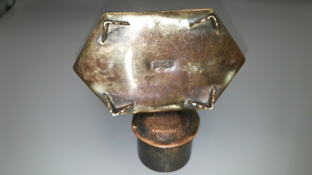 Chinese antique (early 20thC) Hexagonal Engraved Brass Tea Caddy View VII
