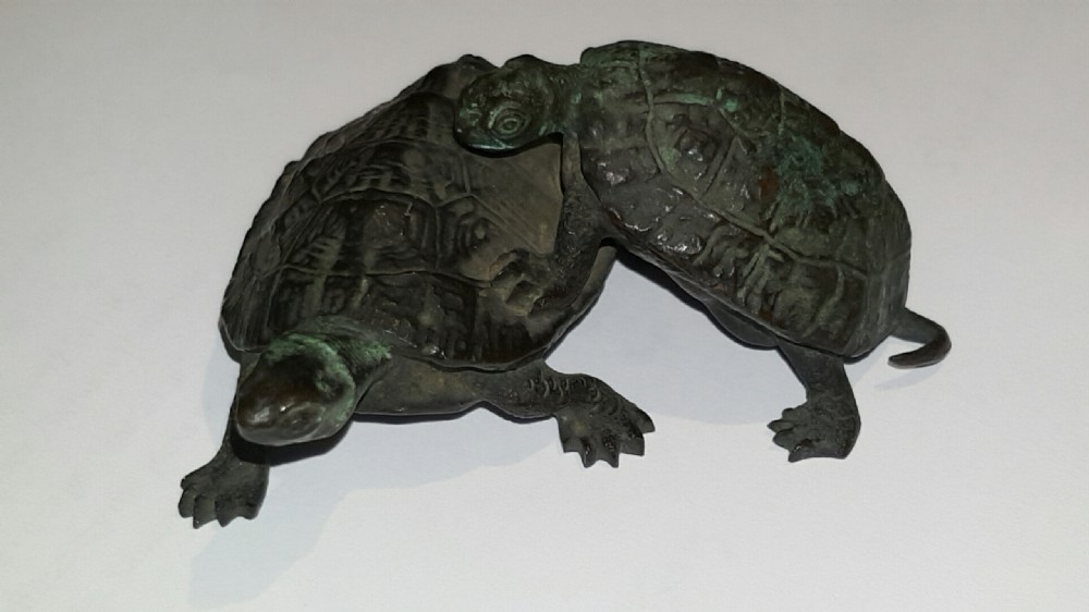 Exquisite Japanese Meiji (late 19thC) Small Bronze, Two Turtles, Maruki Company