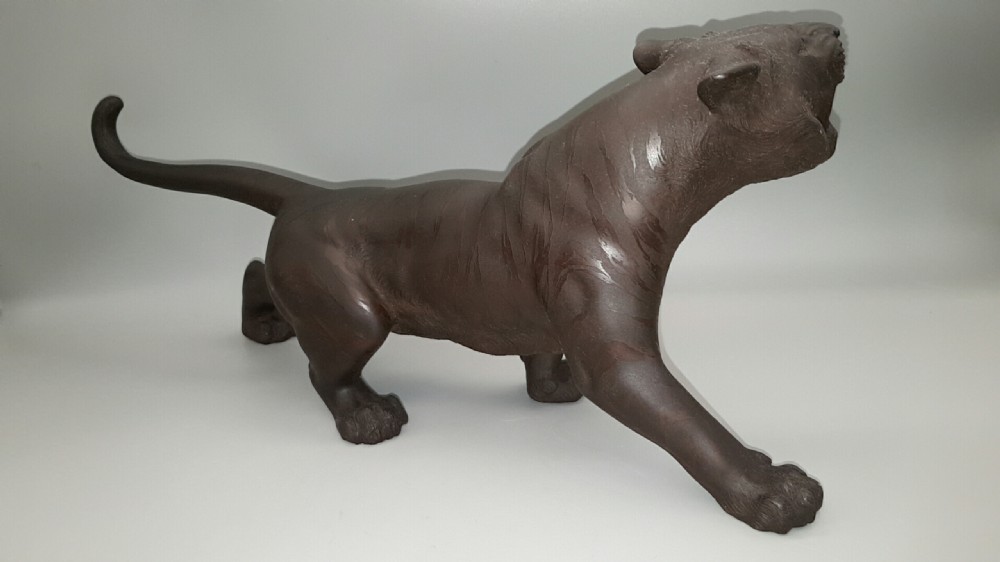 Superb Japanese Meiji (late 19thC) Bronze Tiger by Omori Mitsumoto (Omori Kogen) View II