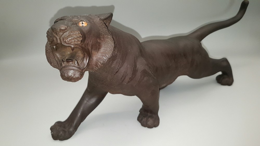 Superb Japanese Meiji (late 19thC) Bronze Tiger by Omori Mitsumoto (Omori Kogen) View IV