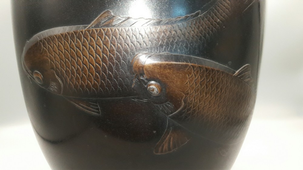 Excellent Japanese Antique (early 20thC) Large Bronze Vase, Carp, Shimada Gyokuho View III