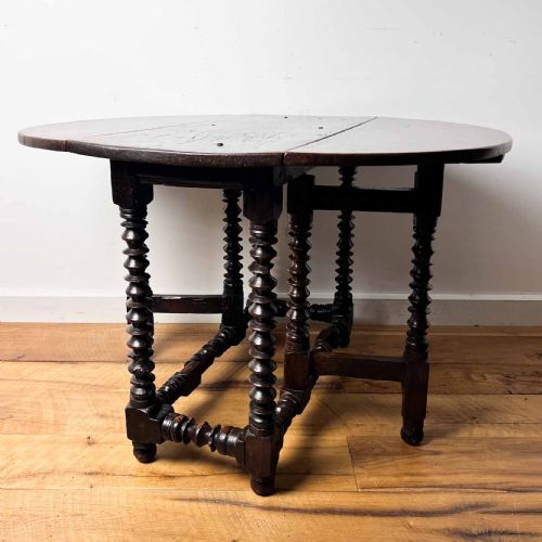 SMALL 17TH CENTURY OAK GATELEG TABLE - ADDITIONAL PHOTO 20