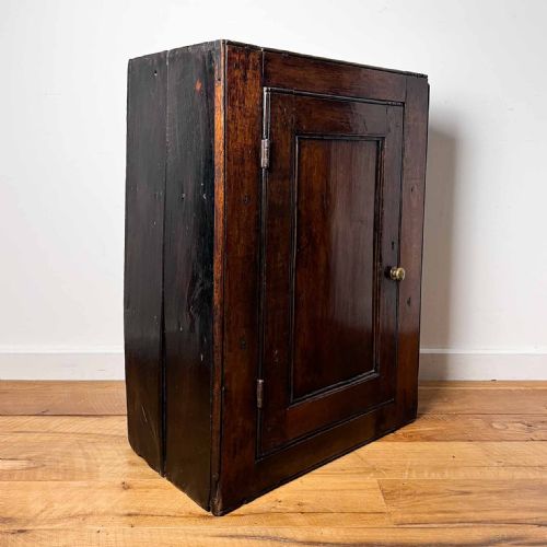 18TH CENTURY OAK WALL CUPBOARD - ADDITIONAL PHOTO 1