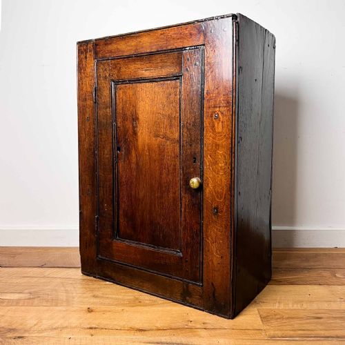 18TH CENTURY OAK WALL CUPBOARD - ADDITIONAL PHOTO 2