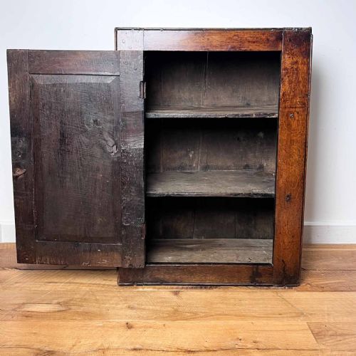 18TH CENTURY OAK WALL CUPBOARD - ADDITIONAL PHOTO 10