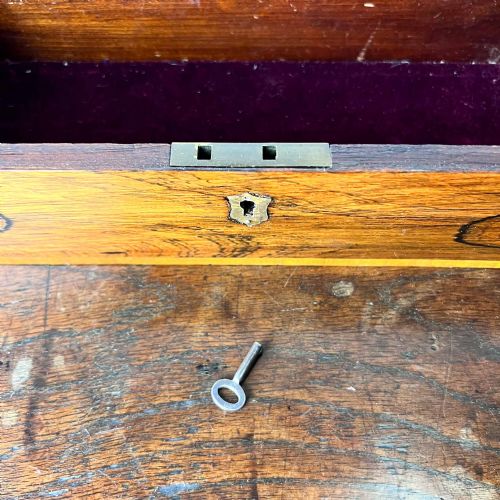 ANTIQUE ROSEWOOD BOX WITH SATINWOOD BANDING - ADDITIONAL PHOTO 10