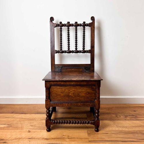 17th century oak box chair - CATEGORY: ANTIQUE CHAIRS - DATED 17TH CENTURY