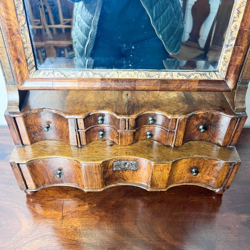 18TH CENTURY WALNUT TOILET MIRROR - ADDITIONAL PHOTO 2