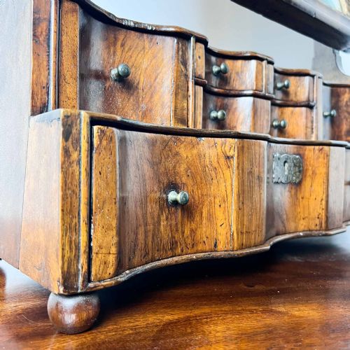 18TH CENTURY WALNUT TOILET MIRROR - ADDITIONAL PHOTO 12