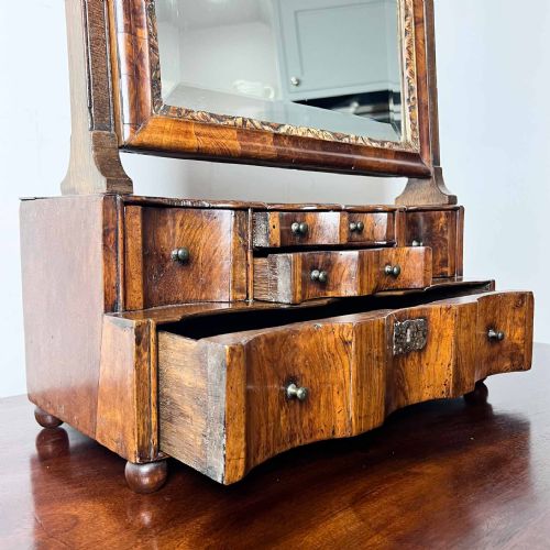18TH CENTURY WALNUT TOILET MIRROR - ADDITIONAL PHOTO 15