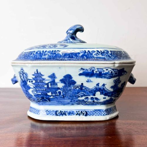18TH CENTURY CHINESE BLUE AND WHITE TUREEN - ADDITIONAL PHOTO 5