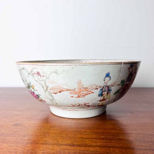 C18TH CHINESE PORCELAIN FAMILLE ROSE PUNCH BOWL - ADDITIONAL PHOTO 2