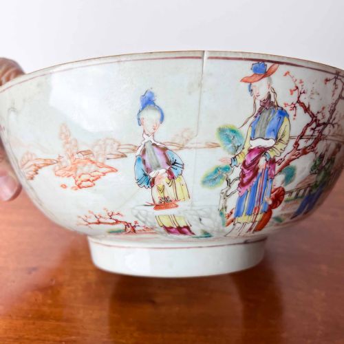 C18TH CHINESE PORCELAIN FAMILLE ROSE PUNCH BOWL - ADDITIONAL PHOTO 9