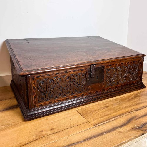 18TH CENTURY CARVED OAK DESK BOX WITH HOLLY AND BOG OAK INLAY - ADDITIONAL PHOTO 3