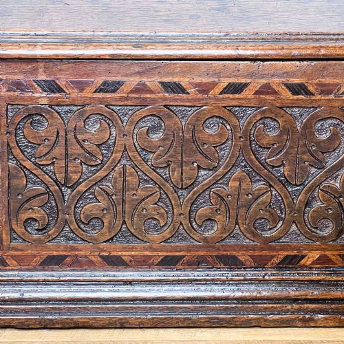18TH CENTURY CARVED OAK DESK BOX WITH HOLLY AND BOG OAK INLAY - ADDITIONAL PHOTO 5