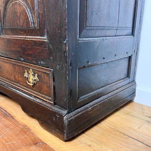 LARGE 18TH CENTURY OAK MULE CHEST - ADDITIONAL PHOTO 12