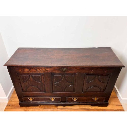 LARGE 18TH CENTURY OAK MULE CHEST - ADDITIONAL PHOTO 16