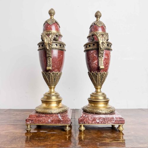 A PAIR OF FRENCH ROUGE MARBLE AND GILT BRONZE CASSOLETTES - ADDITIONAL PHOTO 4