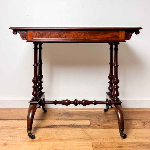 VICTORIAN MAHOGANY LADIES WRITING DESK WITH LEATHER TOP AND INK WELL - ADDITIONAL PHOTO 1