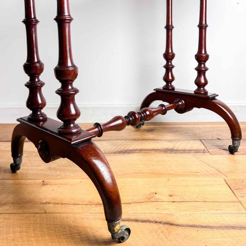 VICTORIAN MAHOGANY LADIES WRITING DESK WITH LEATHER TOP AND INK WELL - ADDITIONAL PHOTO 22