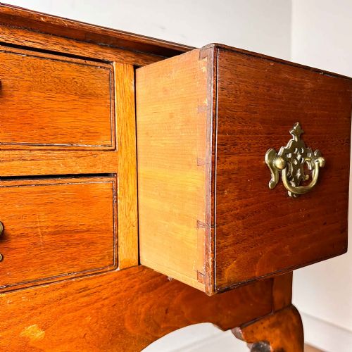 GEORGIAN FRUITWOOD AND OAK LOWBOY WITH CARVED CABRIOLE LEGS - ADDITIONAL PHOTO 12