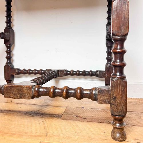 EARLY 18TH CENTURY OAK SIDE TABLE - ADDITIONAL PHOTO 5