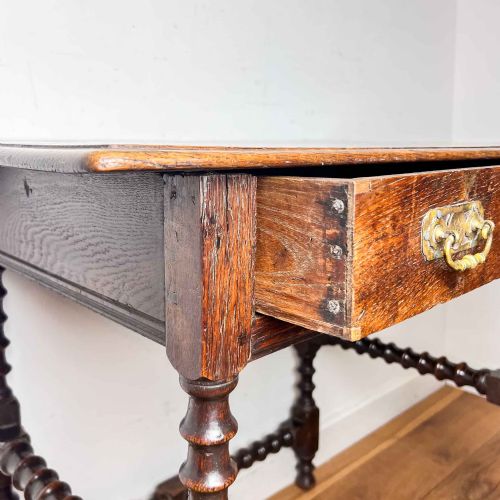 EARLY 18TH CENTURY OAK SIDE TABLE - ADDITIONAL PHOTO 7