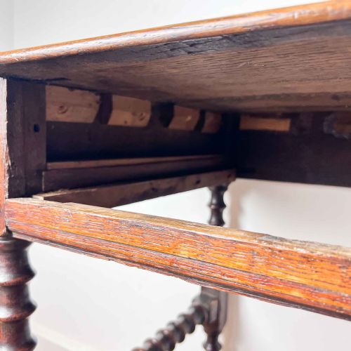 EARLY 18TH CENTURY OAK SIDE TABLE - ADDITIONAL PHOTO 19