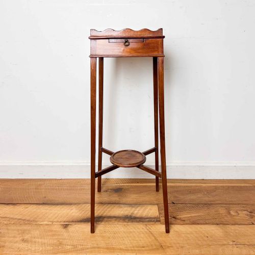 antique mahogany kettle stand - CATEGORY: ANTIQUE FURNITURE - DATED 19TH CENTURY