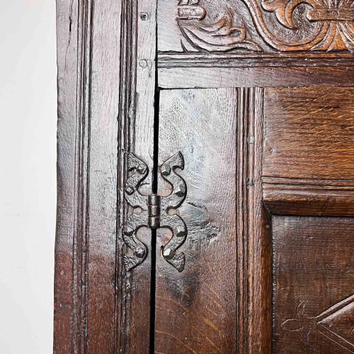 17TH CENTURY OAK DUODARN CUPBOARD - ADDITIONAL PHOTO 7