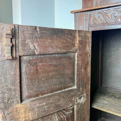 17TH CENTURY OAK DUODARN CUPBOARD - ADDITIONAL PHOTO 25