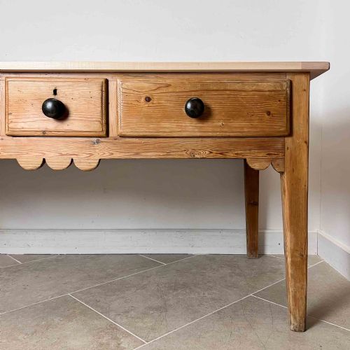 ANTIQUE PINE WELSH DAIRY TABLE - ADDITIONAL PHOTO 1