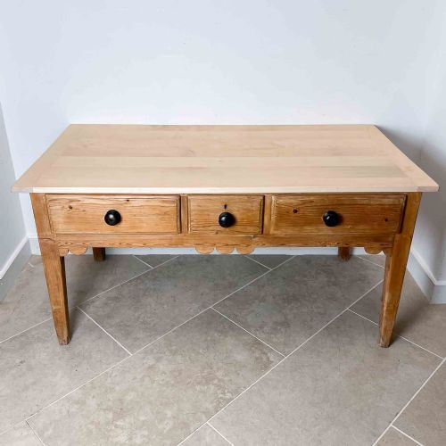 ANTIQUE PINE WELSH DAIRY TABLE - ADDITIONAL PHOTO 3
