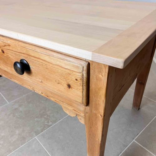 ANTIQUE PINE WELSH DAIRY TABLE - ADDITIONAL PHOTO 12