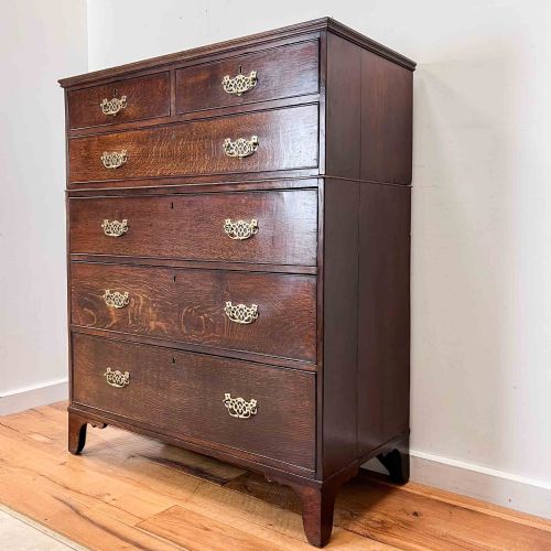 LARGE GEORGIAN TWO PART OAK CHEST OF DRAWERS - ADDITIONAL PHOTO 2