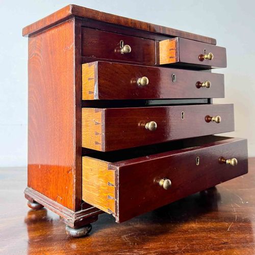 ANTIQUE MAHOGANY MINIATURE CHEST OF DRAWERS - ADDITIONAL PHOTO 4