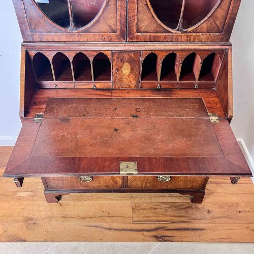 18TH CENTURY MAHOGANY BUREAU BOOKCASE - ADDITIONAL PHOTO 10