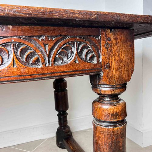 17TH CENTURY OAK REFECTORY TABLE - ADDITIONAL PHOTO 3