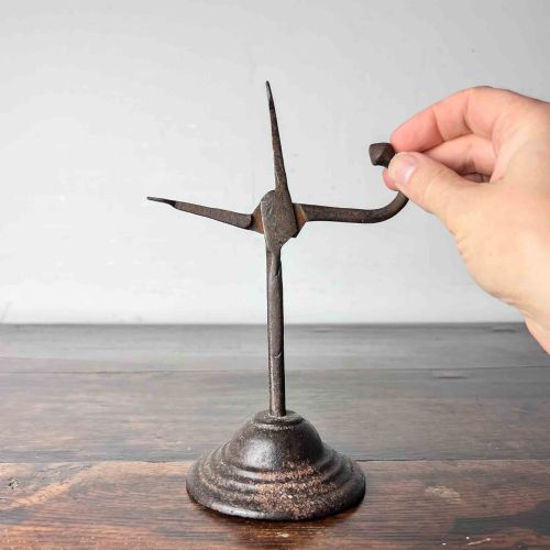 ANTIQUE WROUGHT IRON RUSHLIGHT HOLDER - ADDITIONAL PHOTO 1