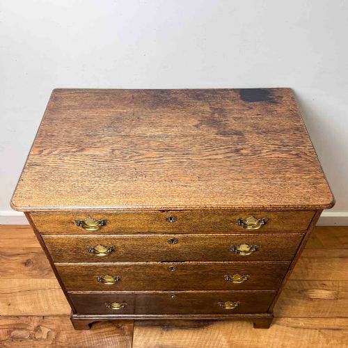 SMALL GEORGIAN OAK CHEST OF DRAWERS - ADDITIONAL PHOTO 8