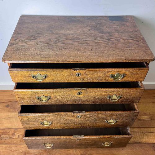 SMALL GEORGIAN OAK CHEST OF DRAWERS - ADDITIONAL PHOTO 14