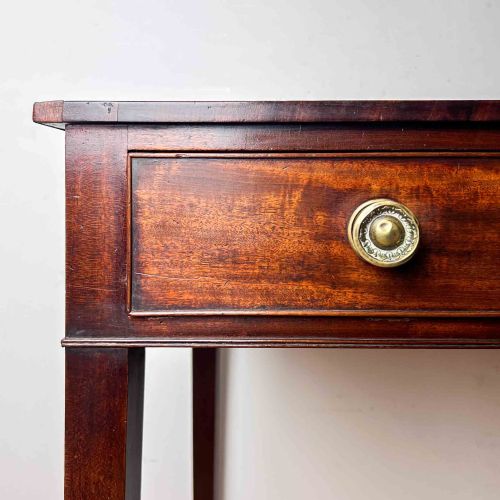 GEORGIAN MAHOGANY SIDE TABLE - ADDITIONAL PHOTO 6