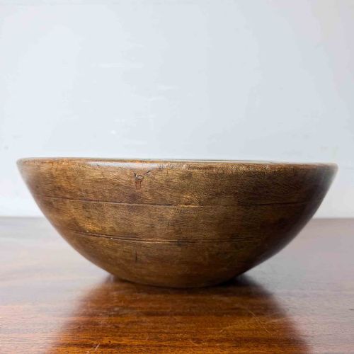 ANTIQUE TURNED SYCAMORE DAIRY BOWL - ADDITIONAL PHOTO 4