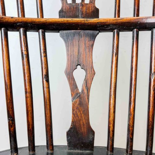 ANTIQUE LOW BACK WINDSOR CHAIR - ADDITIONAL PHOTO 6