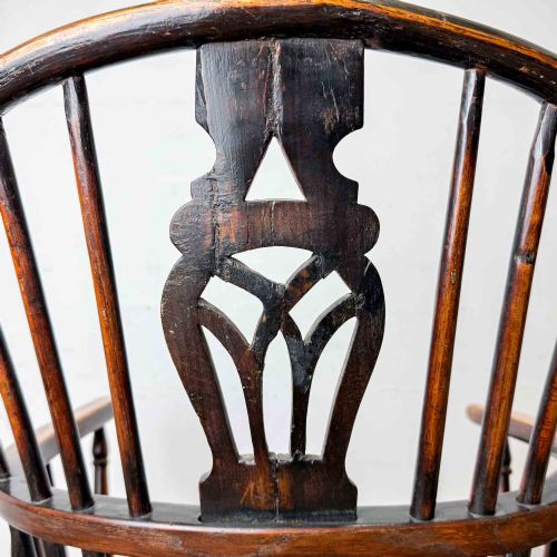 ANTIQUE LOW BACK WINDSOR CHAIR - ADDITIONAL PHOTO 13