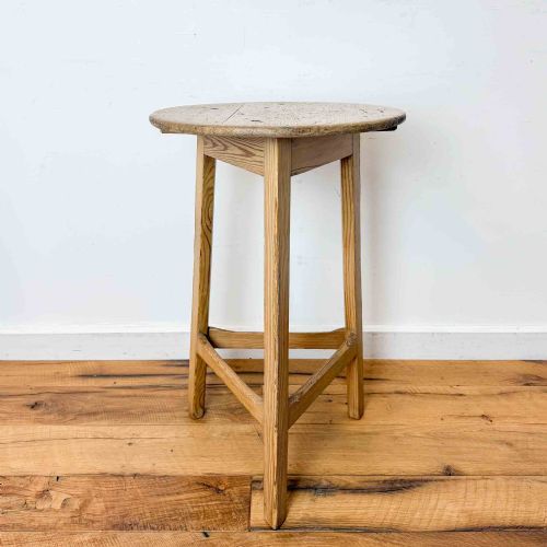 SMALL ANTIQUE PINE CRICKET TABLE - ADDITIONAL PHOTO 2
