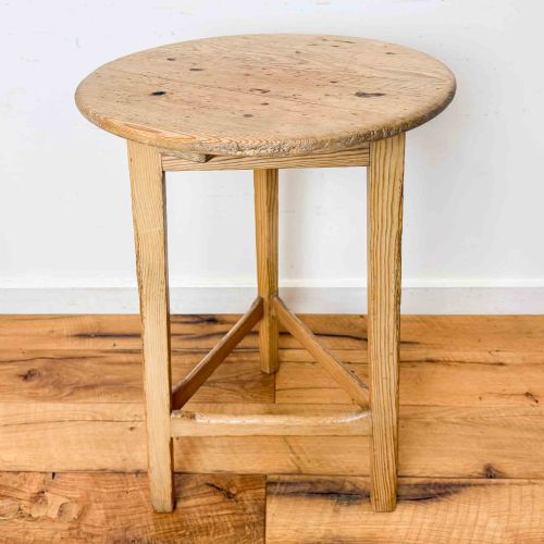 SMALL ANTIQUE PINE CRICKET TABLE - ADDITIONAL PHOTO 3