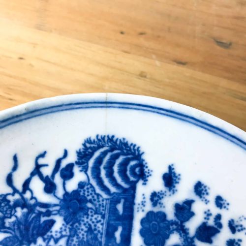 FIRST PERIOD WORCESTER FENCE PATTERN SAUCER - ADDITIONAL PHOTO 2