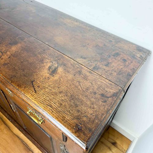EARLY 18TH CENTURY OAK ANTIQUE DRESSER - ADDITIONAL PHOTO 8