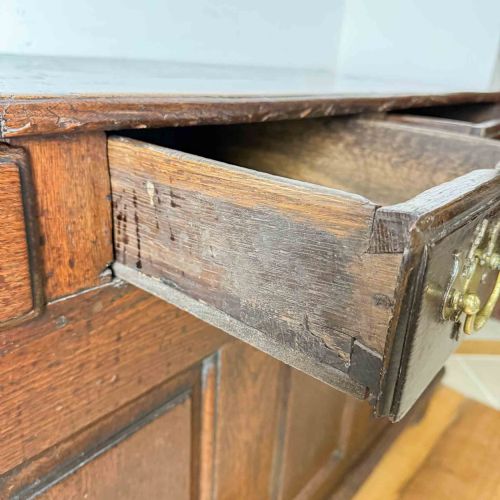 EARLY 18TH CENTURY OAK ANTIQUE DRESSER - ADDITIONAL PHOTO 14